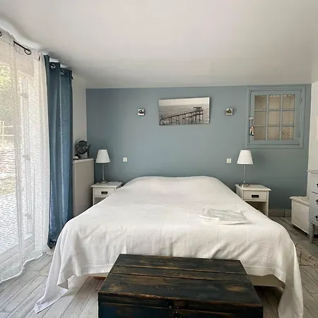 Grande Pour 10 Personnes Avec Jardin, Proche Plage, Wifi, Club House, Tennis, Golf, A La Palmyre - Fr-1-705-81 Villa Les Mathes