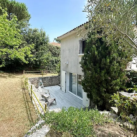 Grande Pour 10 Personnes Avec Jardin, Proche Plage, Wifi, Club House, Tennis, Golf, A La Palmyre - Fr-1-705-81 Villa *