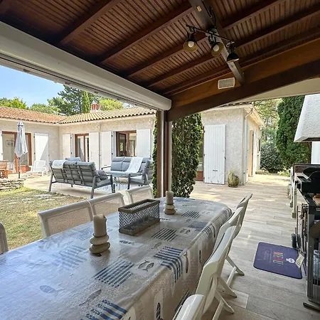 Villa Grande Pour 10 Personnes Avec Jardin, Proche Plage, Wifi, Club House, Tennis, Golf, A La Palmyre - Fr-1-705-81 Les Mathes